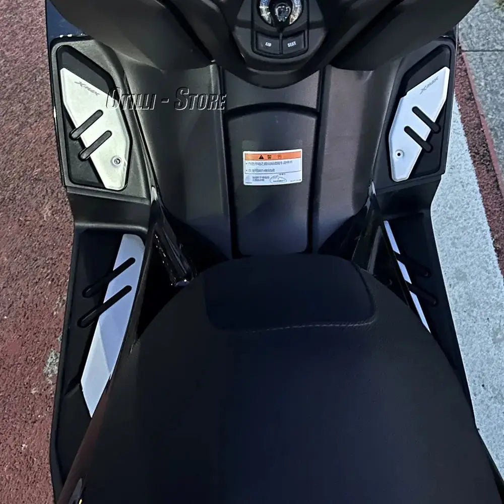 NNEOBA X-MAX CNC Aluminum Foot Pegs for Yamaha XMAX 125/250/300/400 (2017-2023)